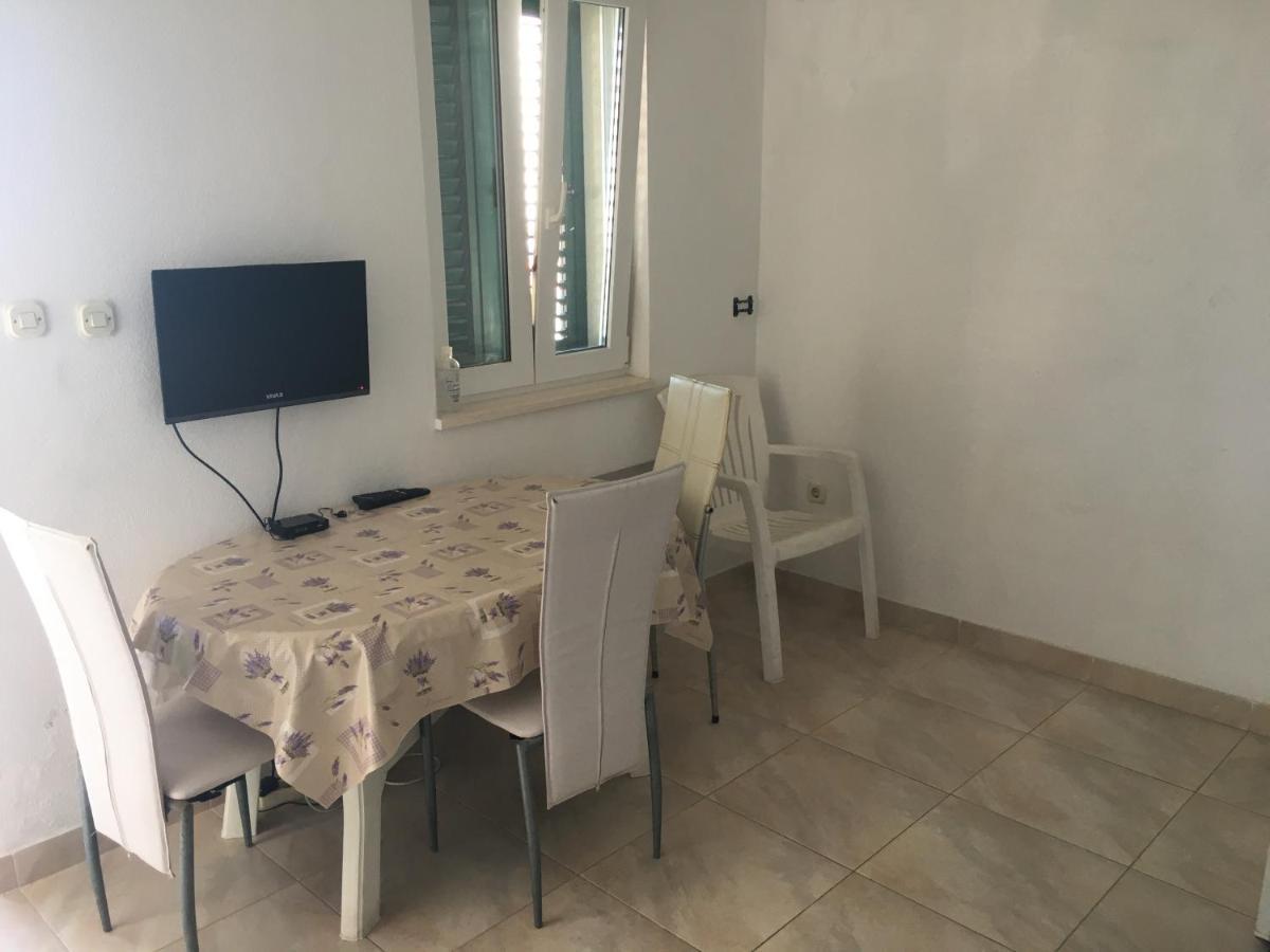 Apartmani Domenika Žuljana Extérieur photo